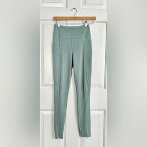 Athleta Delancy Moto Tight mint green legging XS, never worn